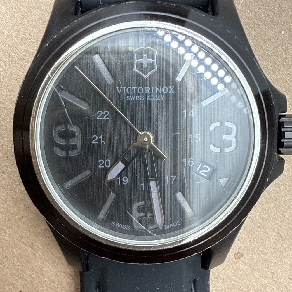 Original Victorinox Swiss Army Black Quartz Watch #241517 Rubber Strap - Picture 12 of 15